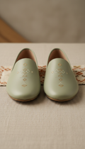 Earth-Toned Sandal With Leather Strap